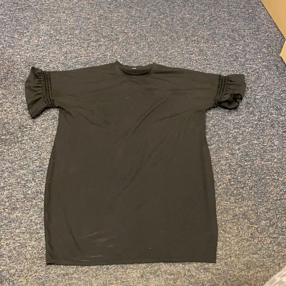 Madina Black Ruffle Sleeve Top sz. 4X